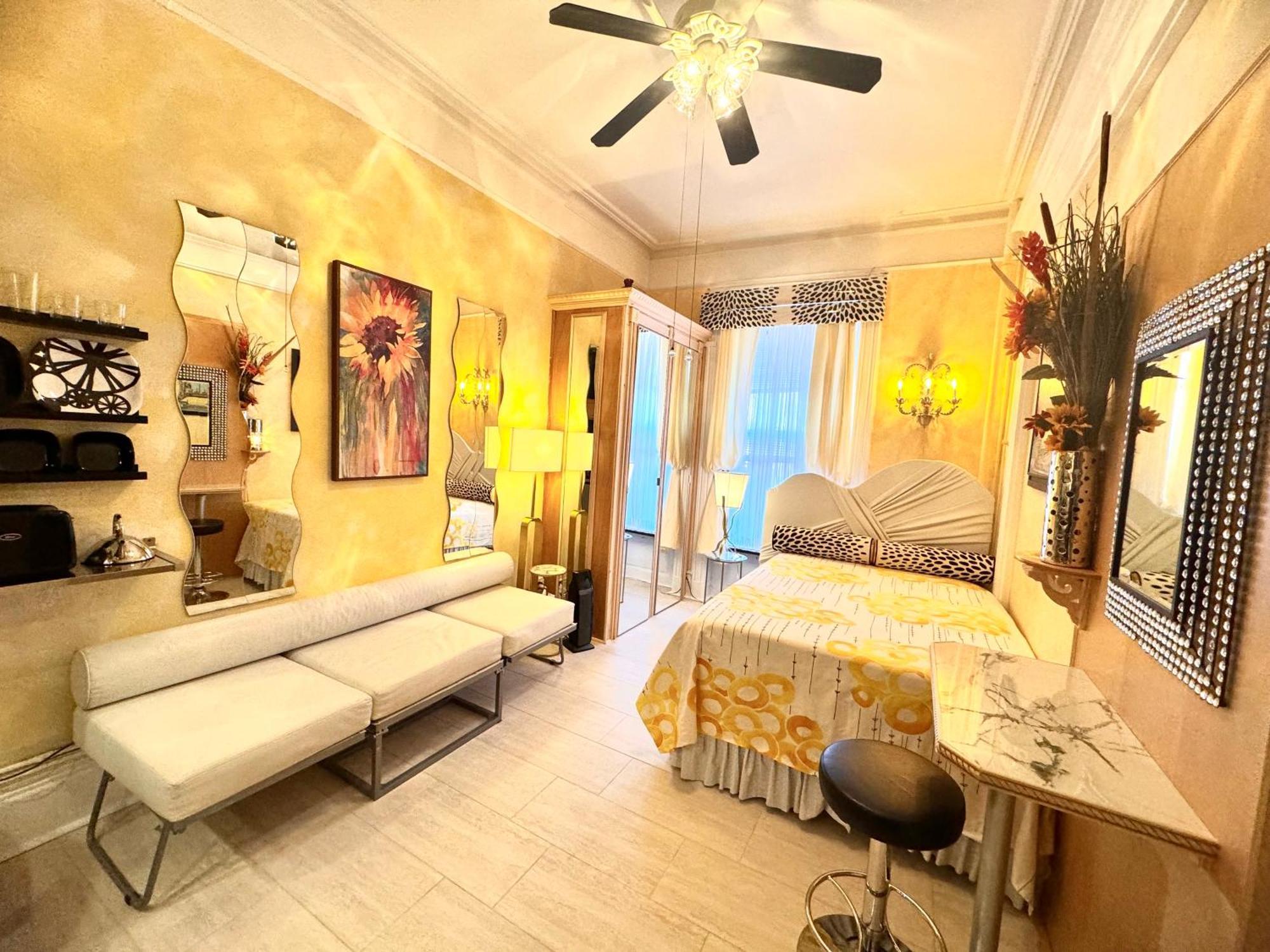 The International Cozy Inn Нью-Йорк Экстерьер фото