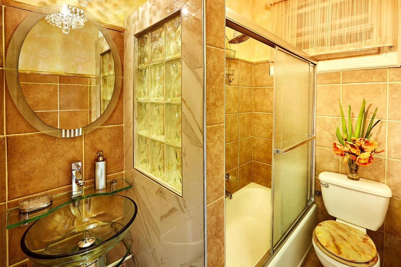 The International Cozy Inn Нью-Йорк Экстерьер фото