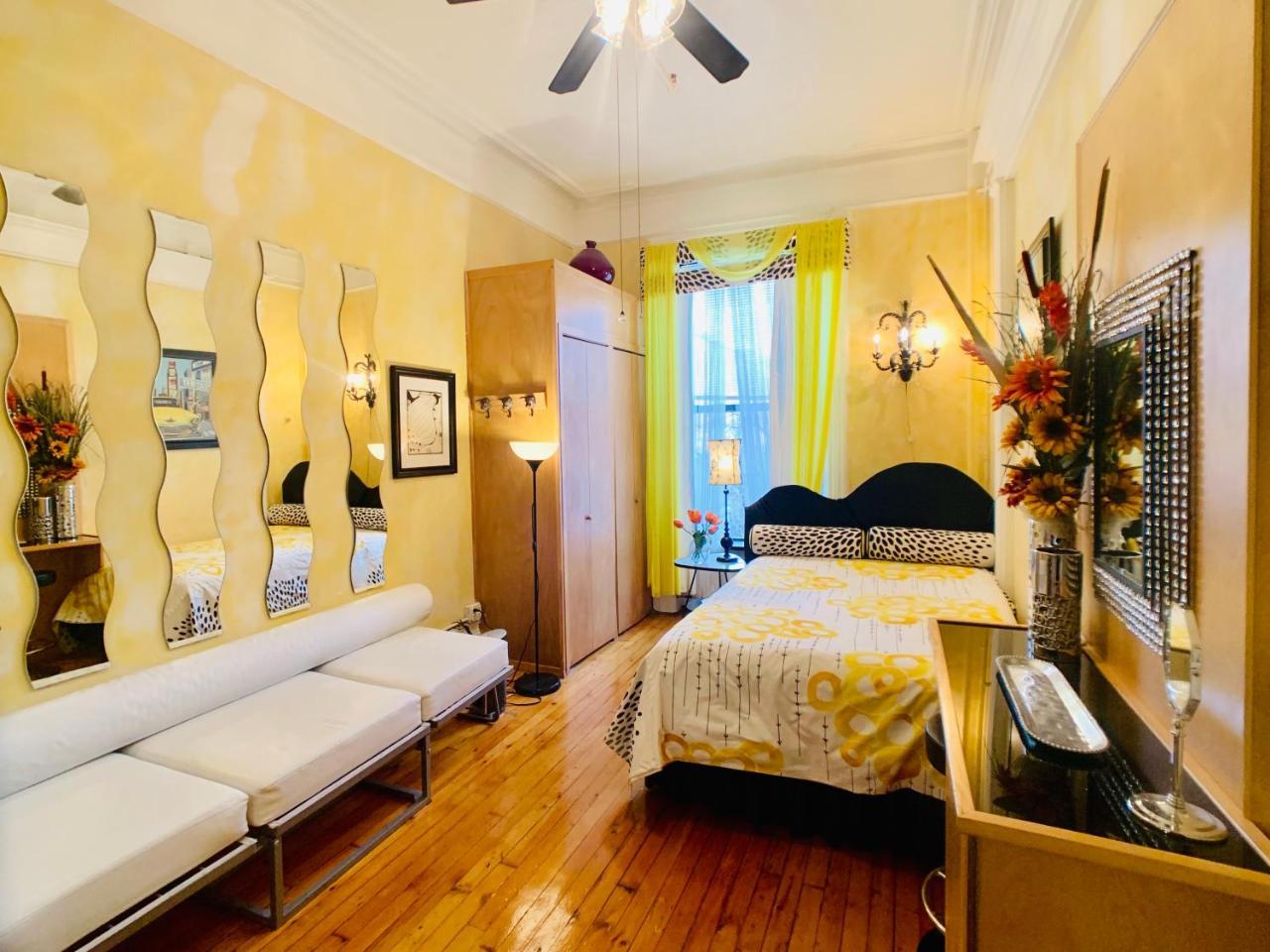The International Cozy Inn Нью-Йорк Экстерьер фото